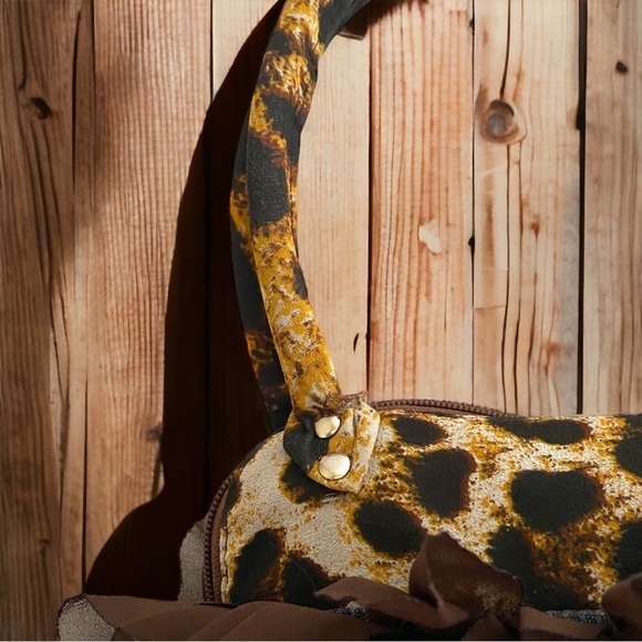 🔥CLEARANCE🔥Beautiful Ruffle Tote Bag - Picture 3 of 4